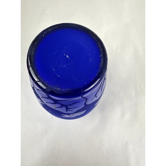 Bud Vase Cobalt Frosted Bunnies Bushes Etched Signed A&E Court Easter - Picture 6 of 7